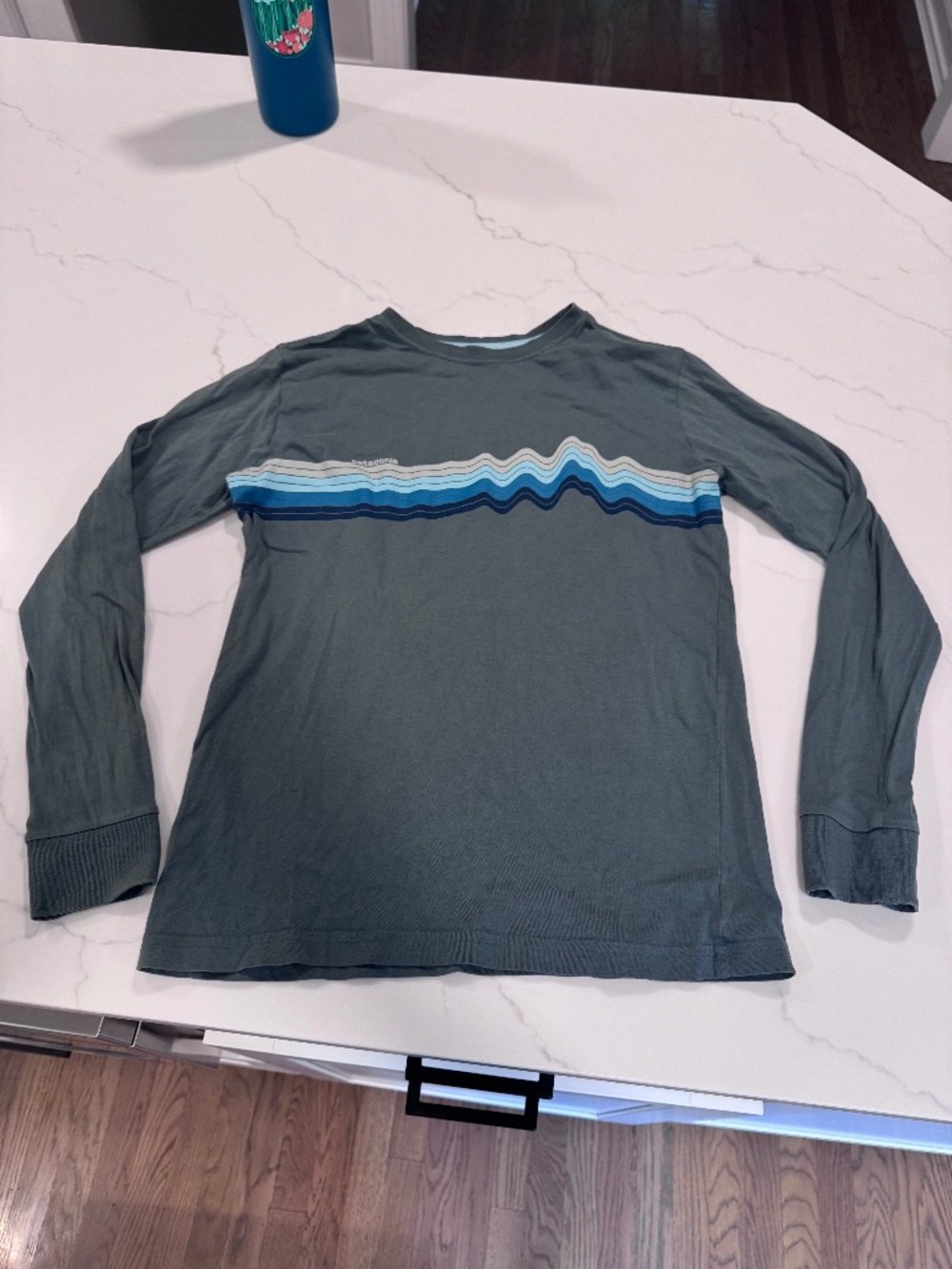 Patagonia Boys Youth M Long Sleeve Mountain Wave Stripe T-Shirt Gray